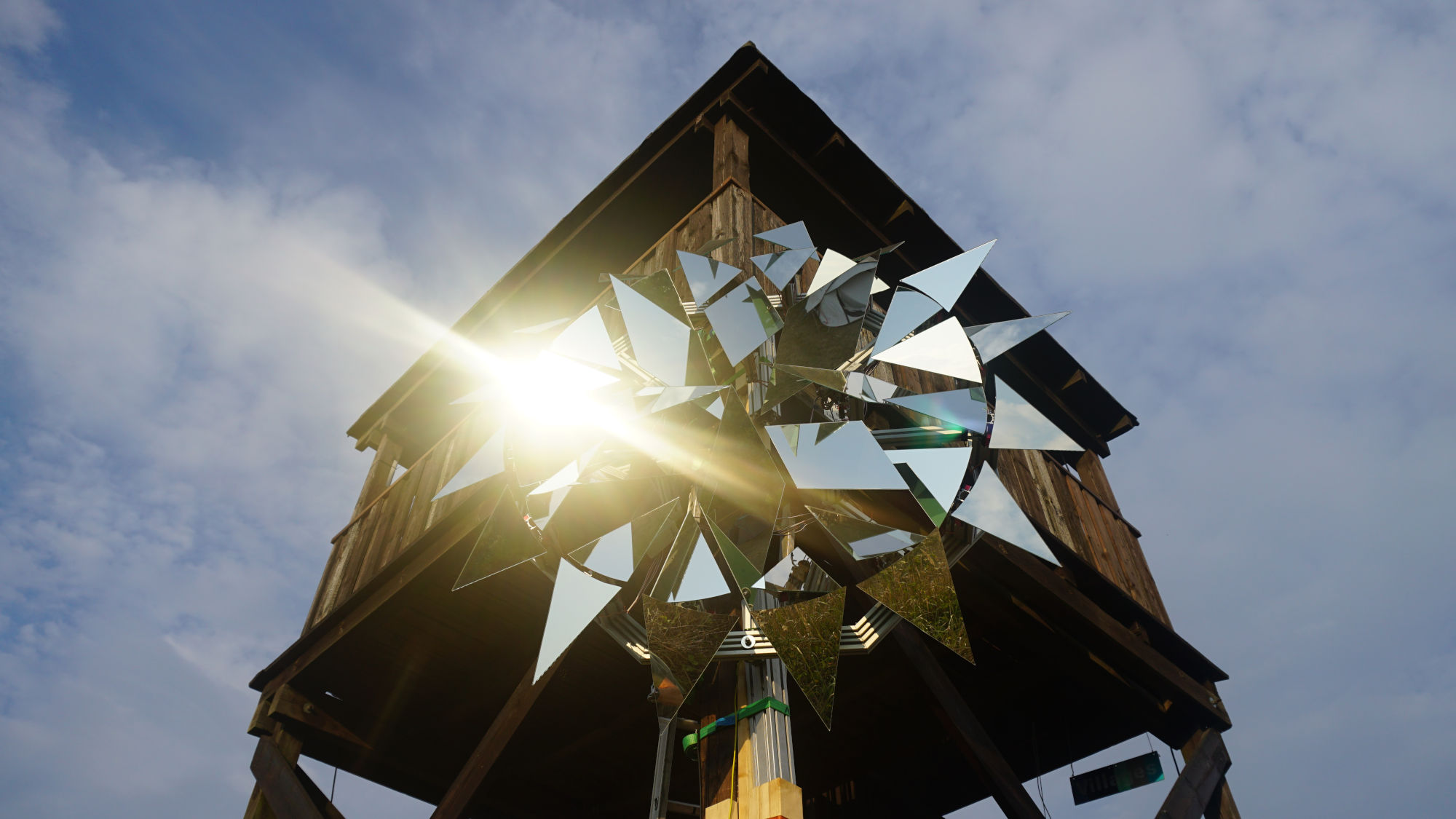 2019-Aurora/bs_camp_tower_sun.jpg